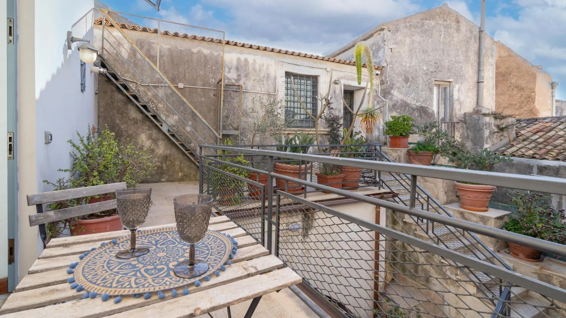 La Casa Della Scrittrice By Dimore In Sicily Syracuse Apartment